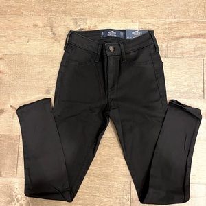Hollister black skinny jeans